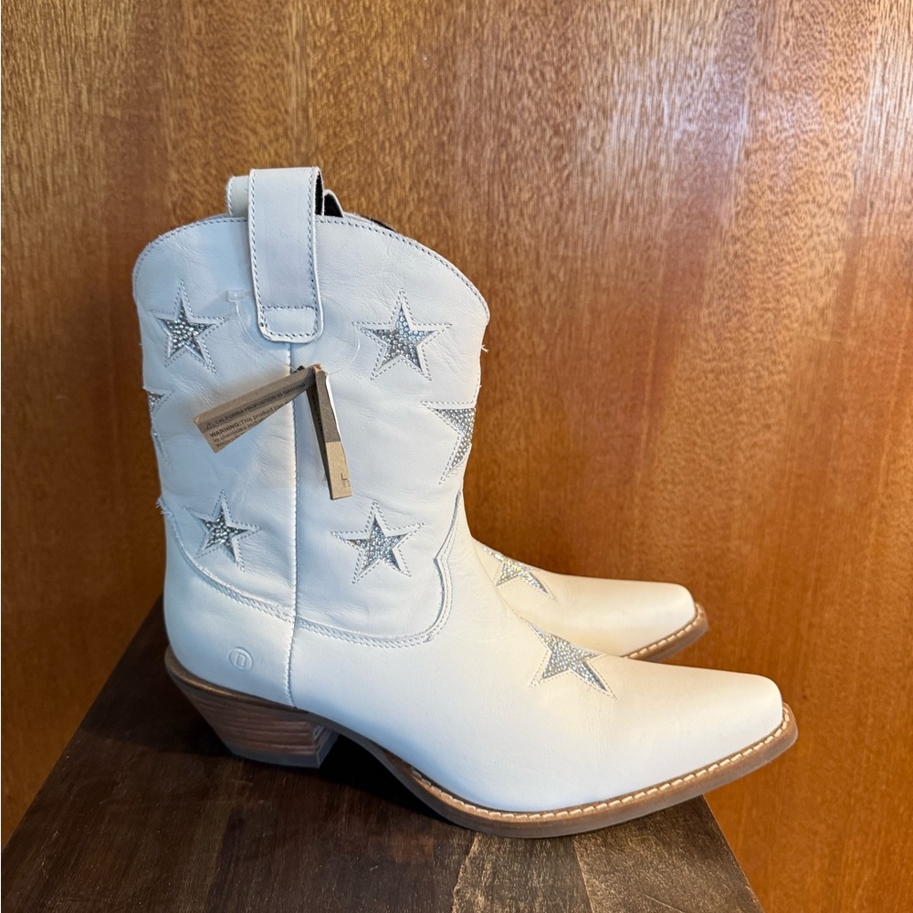 Dingo White Star Struck Boots